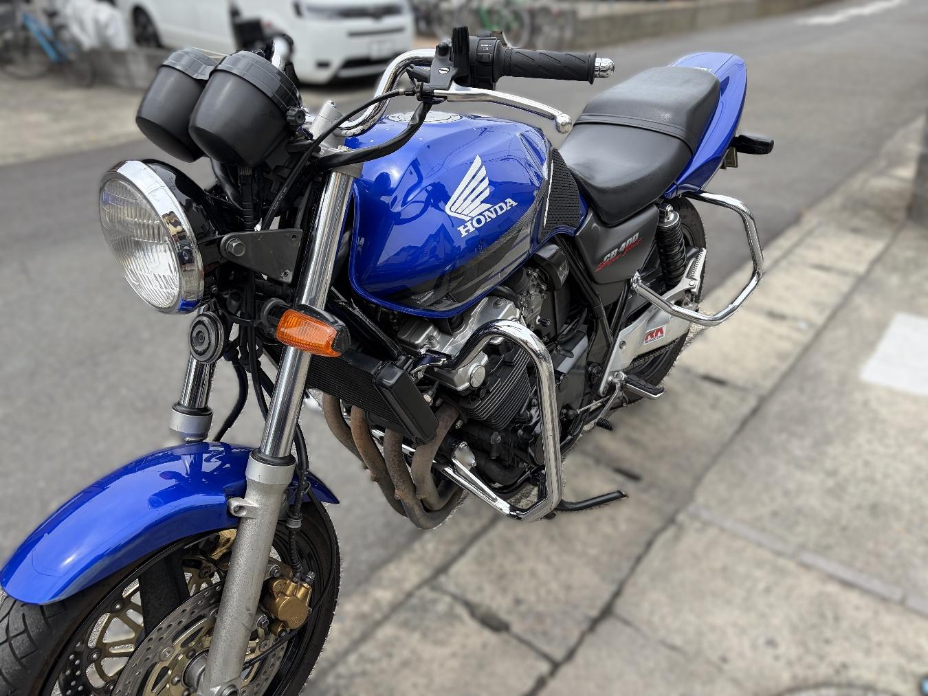 ホンダ CB400SF 正面